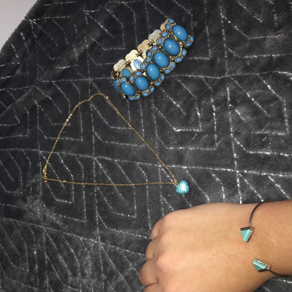 Blue jewelry bundle